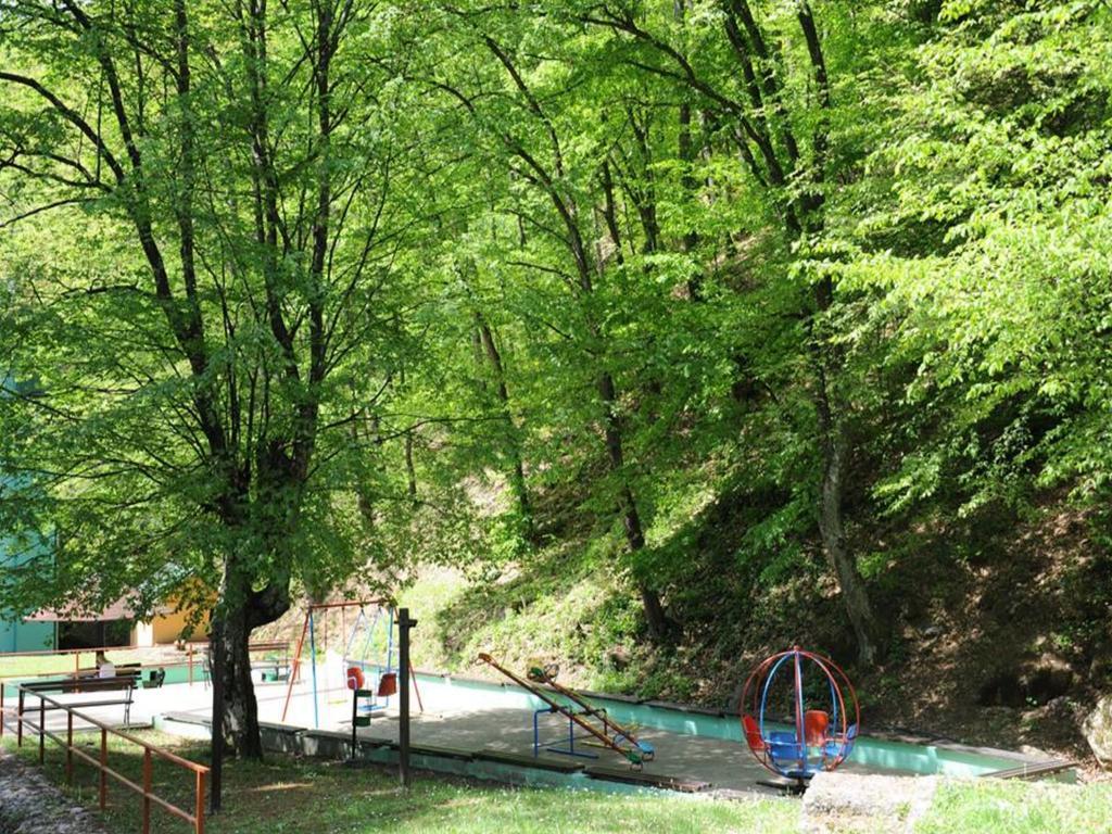 Guesthouse Edelnice Gornja Trepča エクステリア 写真