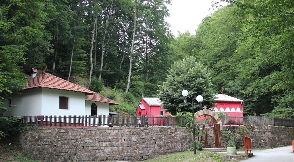 Guesthouse Edelnice Gornja Trepča エクステリア 写真